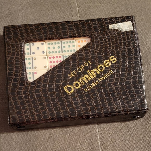 Vintage Dominos - Picture 1 of 2